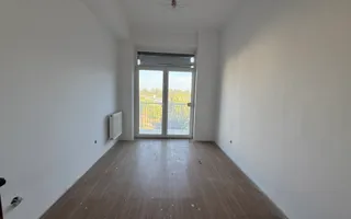 Apartament 3 camere decomandat | Etaj 3 cu lift | Zona Micro 17 - Poză 11