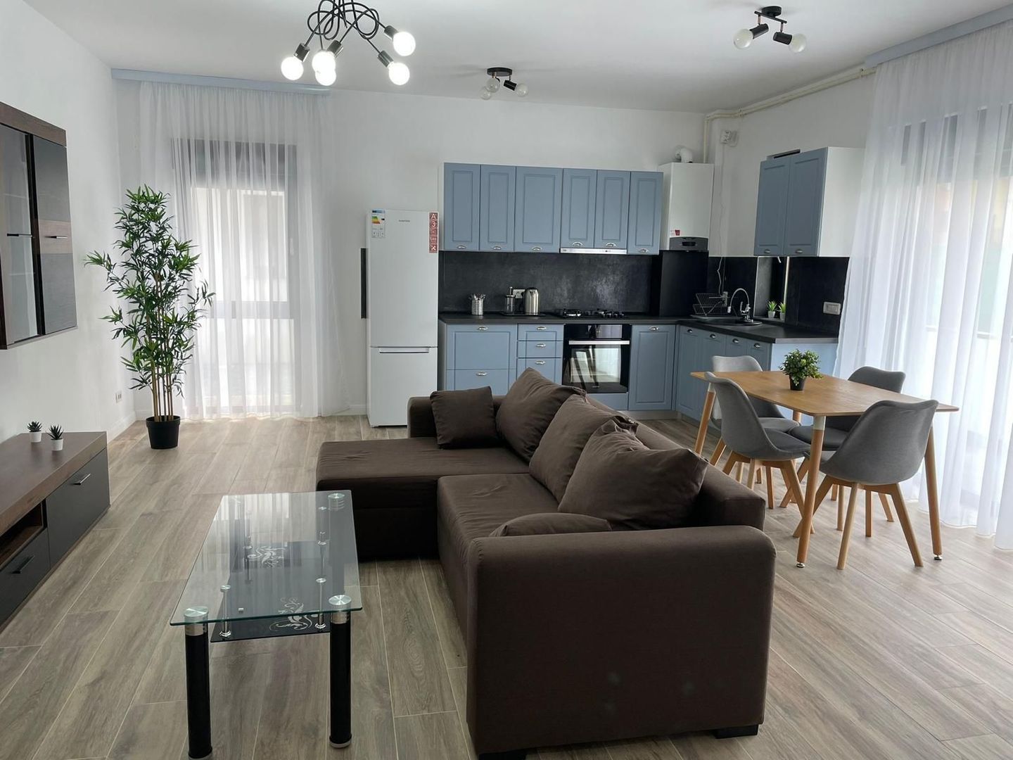 Apartament zona Lipovei - intrare Dumbrăvița - Poză 1