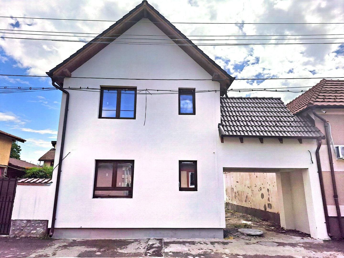 Casa Individuala Nou renovata in Sibiu - Poză 1