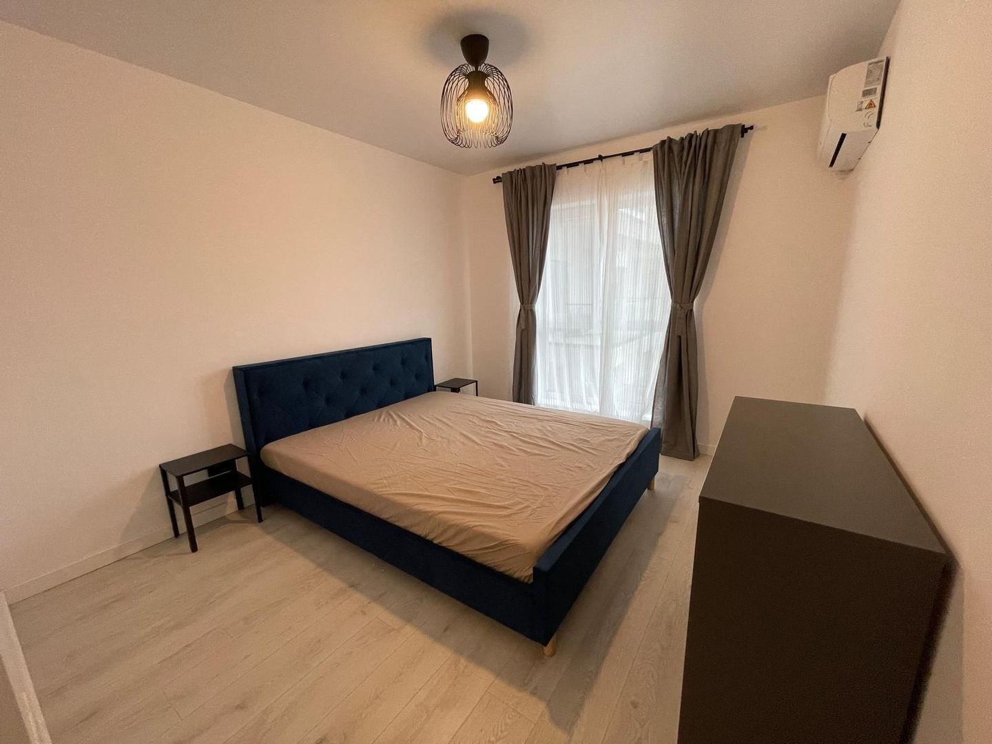 AP. 2 CAMERE SUN ROYAL VIEW, BLOC NOU, METROU 10 MINUTE, MODERN - Poză 4