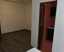 Garsoniera renovata- etaj 3 - bloc 1983 - Titan -Mall ParkLake