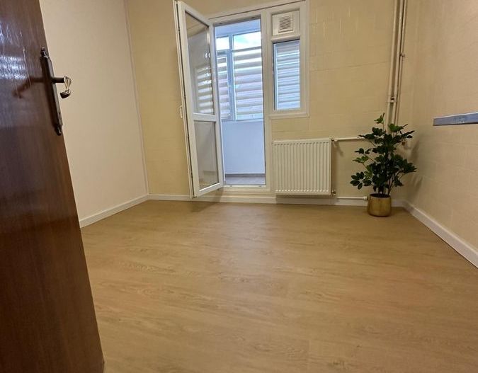 Apartament 2 camere de vanzare - Berceni, Piata Sudului - Poză 5