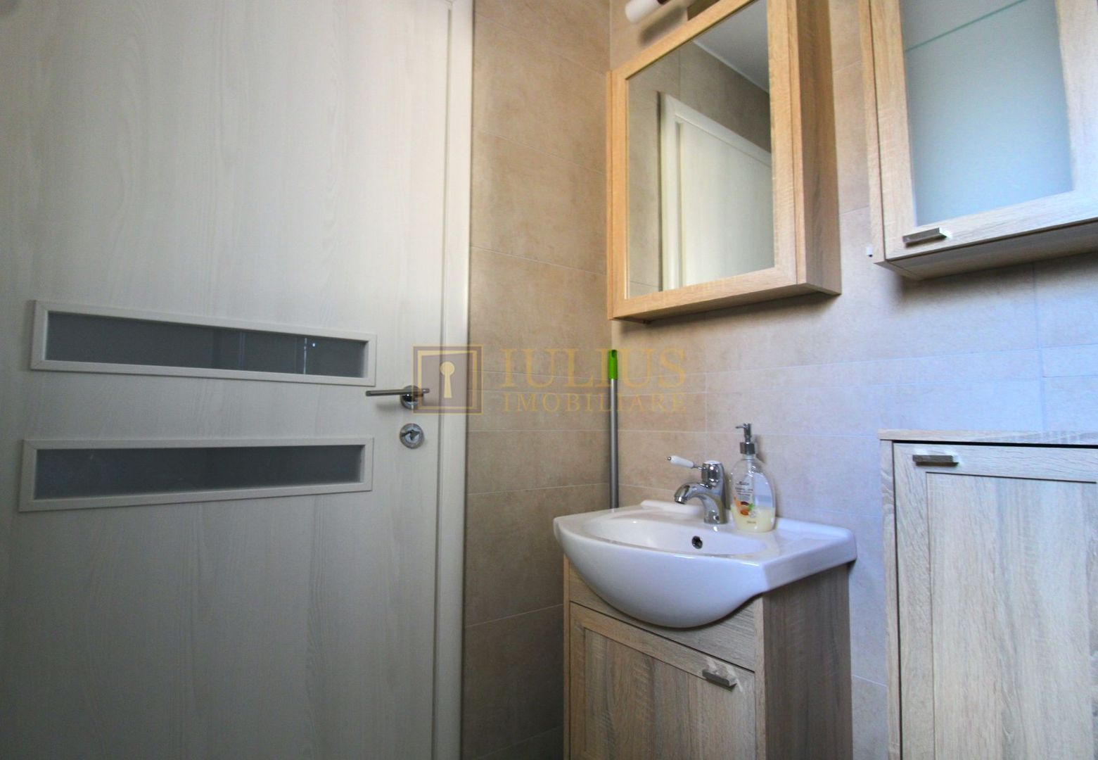 Ultracentral, Piata Victoriei, loc parcare - Poză 12