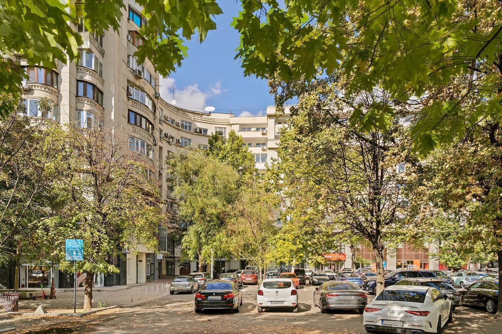 Vanzare Apartament 4 Camere Bulevardul Unirii - Poză 9