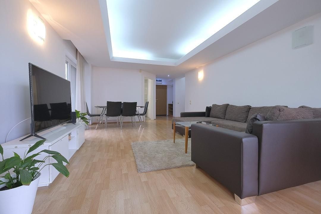 HERASTRAU, apartament deosebit, etaj 2 in bloc 2005 - Poză 1