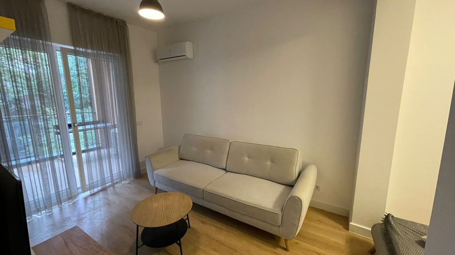 Studio dublu, lux , centrala proprie,terasa, parcare subterana, metrou - Poză 1