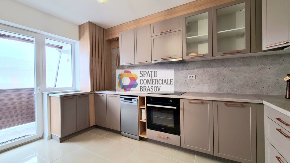 Apartament doua camere de vanzare - Sub Cetate - Sânpetru - Poză 1