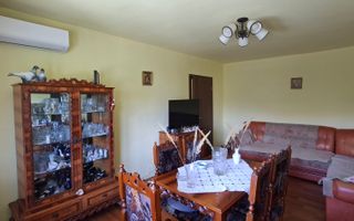 Apartament decomandat 3 camere - zona Torontalului - Poză 3