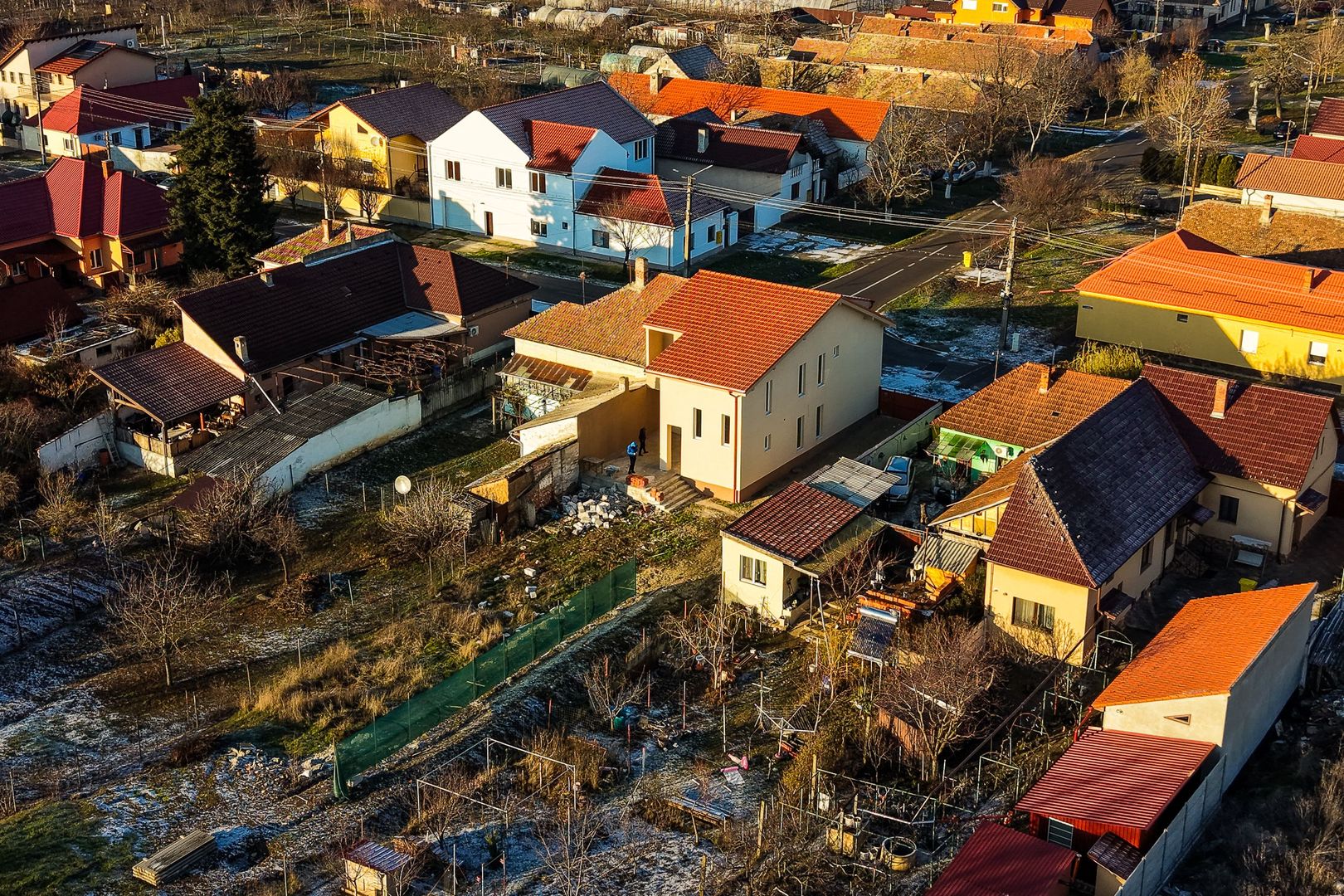 Casă nouă cu etaj semifinalizată, zonă liniștită în Aradul Nou - Poză 11