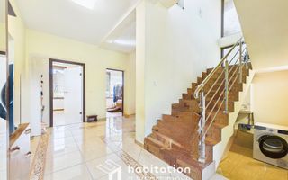 Casă individuală spațioasă și luminoasă cu garaj, în Mircea cel Bătrân - Poză 12