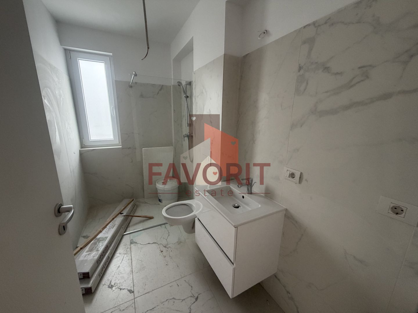 Zona Aradului. Terasa 42 mp. Loc de parcare. Comision 0%. - Poză 9