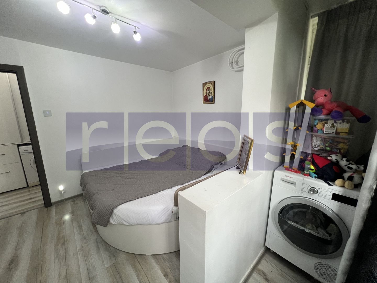 VANZARE | 2 CAMERE | ZONA VICTORIEI | RENOVAT | MOBILAT & UTILAT COMPLET - Poză 4