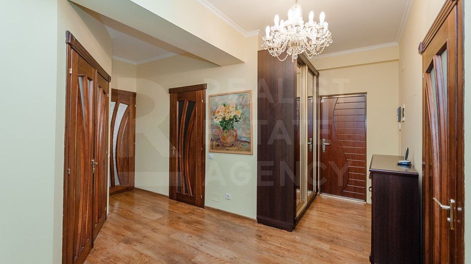 Chirie, apartament, 3 camere, strada Alexandru cel Bun, Centru - Poză 2