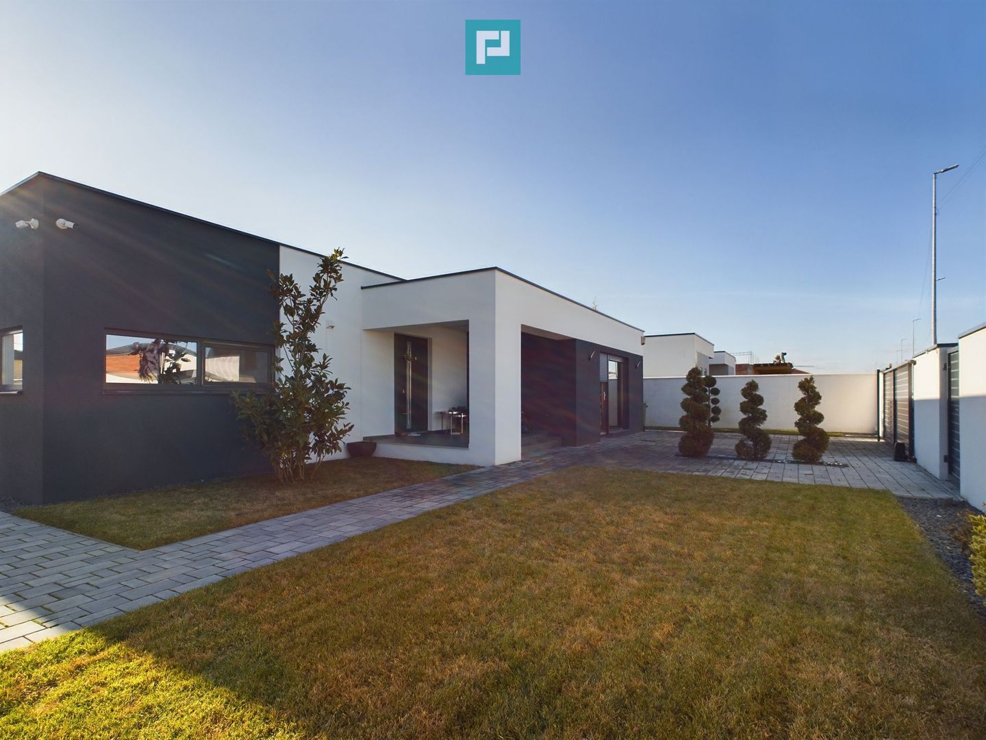 Vilă Exclusivistă Dumbrăvița - Poză 3