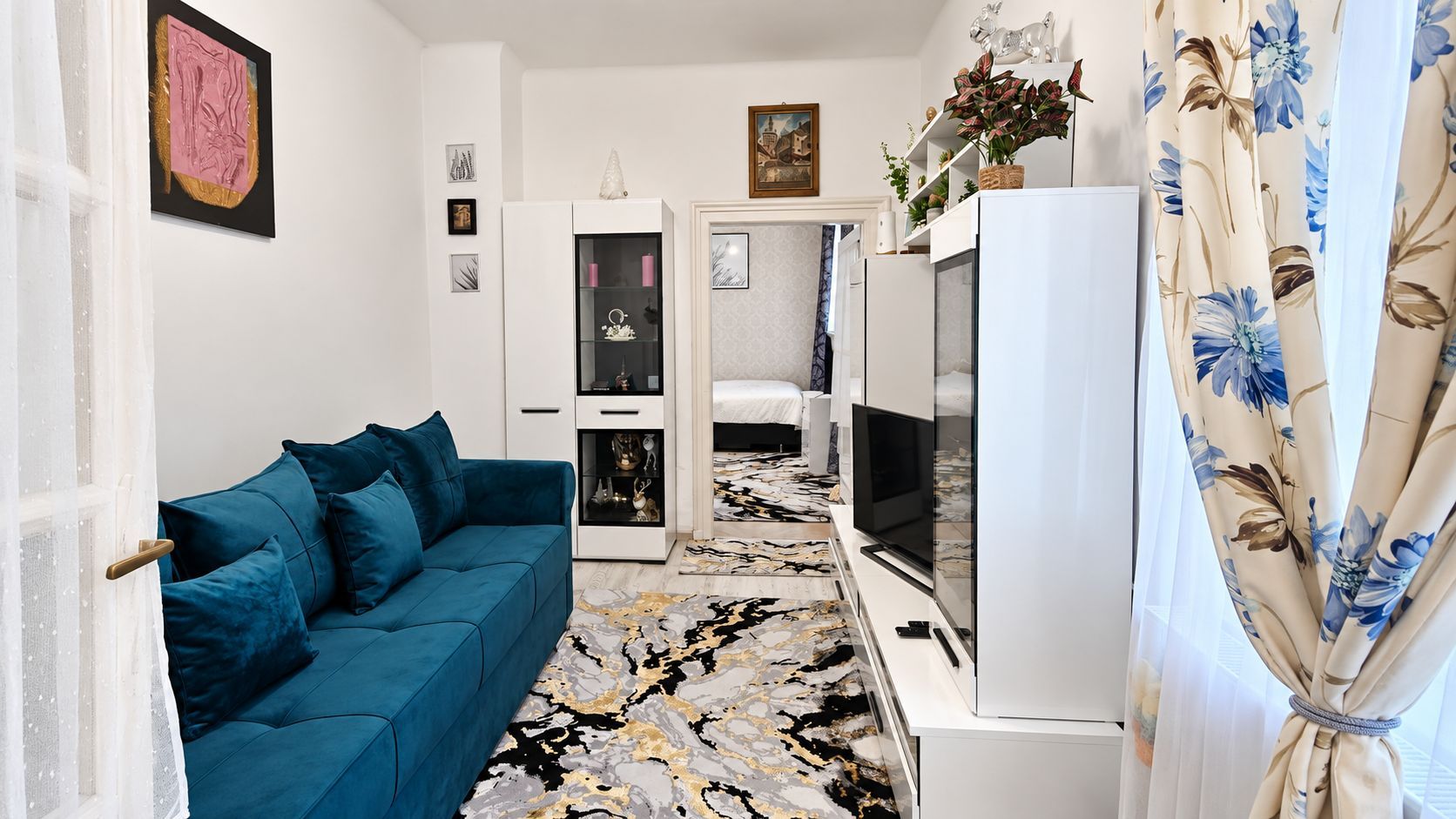 2 camere în inima orașului – ideal pentru locuit sau investiție - Poză 2