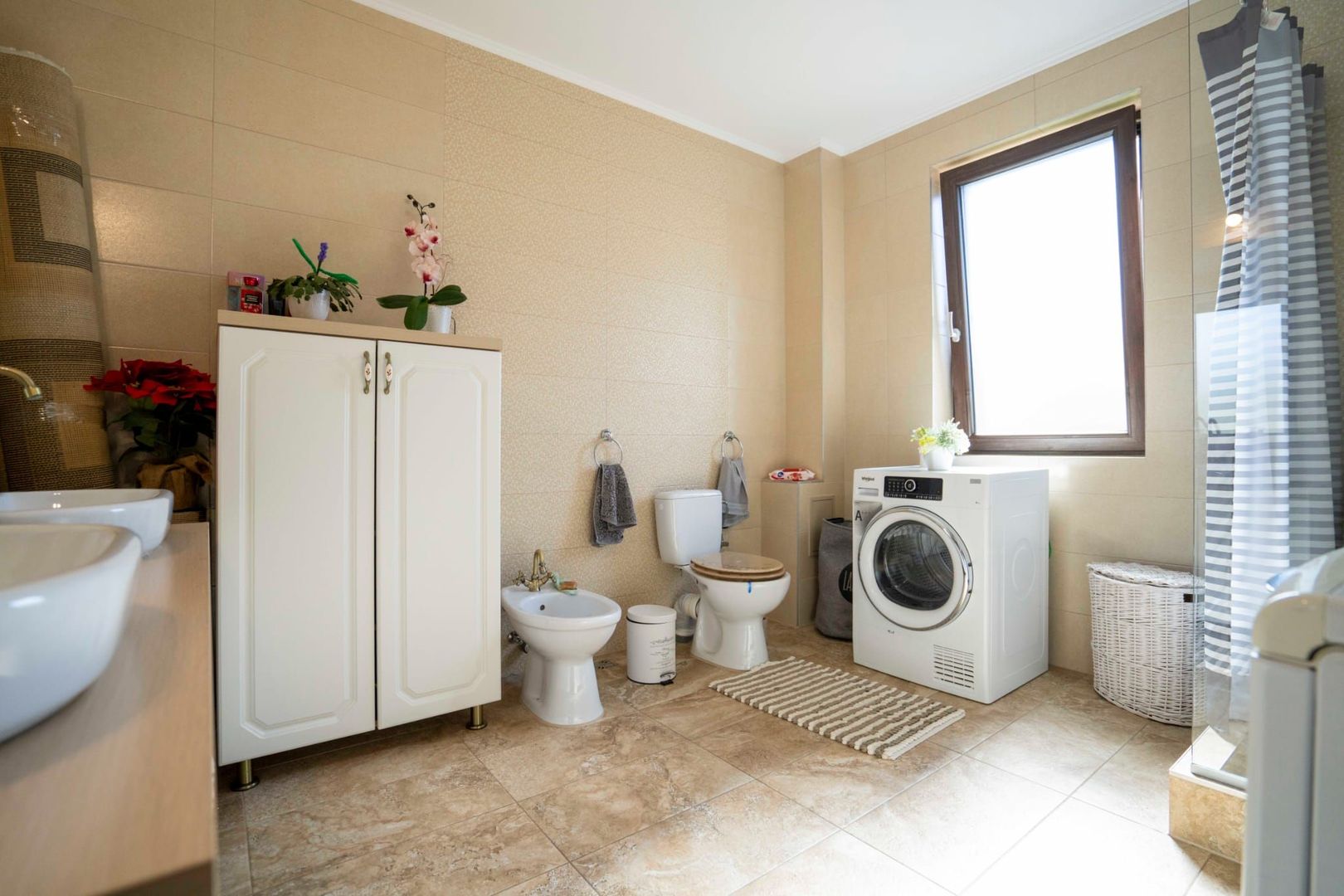 Casa cu teren 760 mp Episcopia Oradea - Poză 17