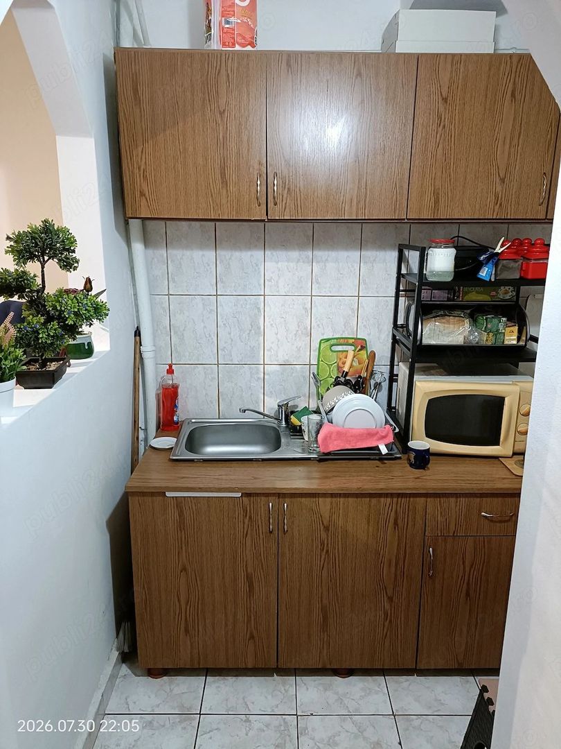 BRASADAS vinde garsonieră la etajul 1/4 pe Ostrovului. - Poză 5