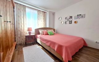 Apartament cu 3 camere de vanzare, Cetate - Poză 5