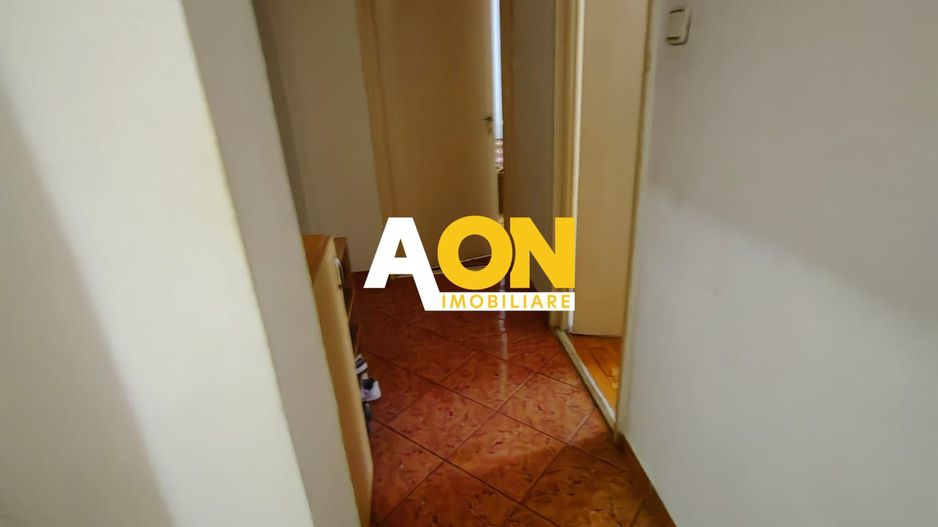 Apartament 3 Camere, Decomandat, Zona Cetate, Etaj 1 - Poză 5