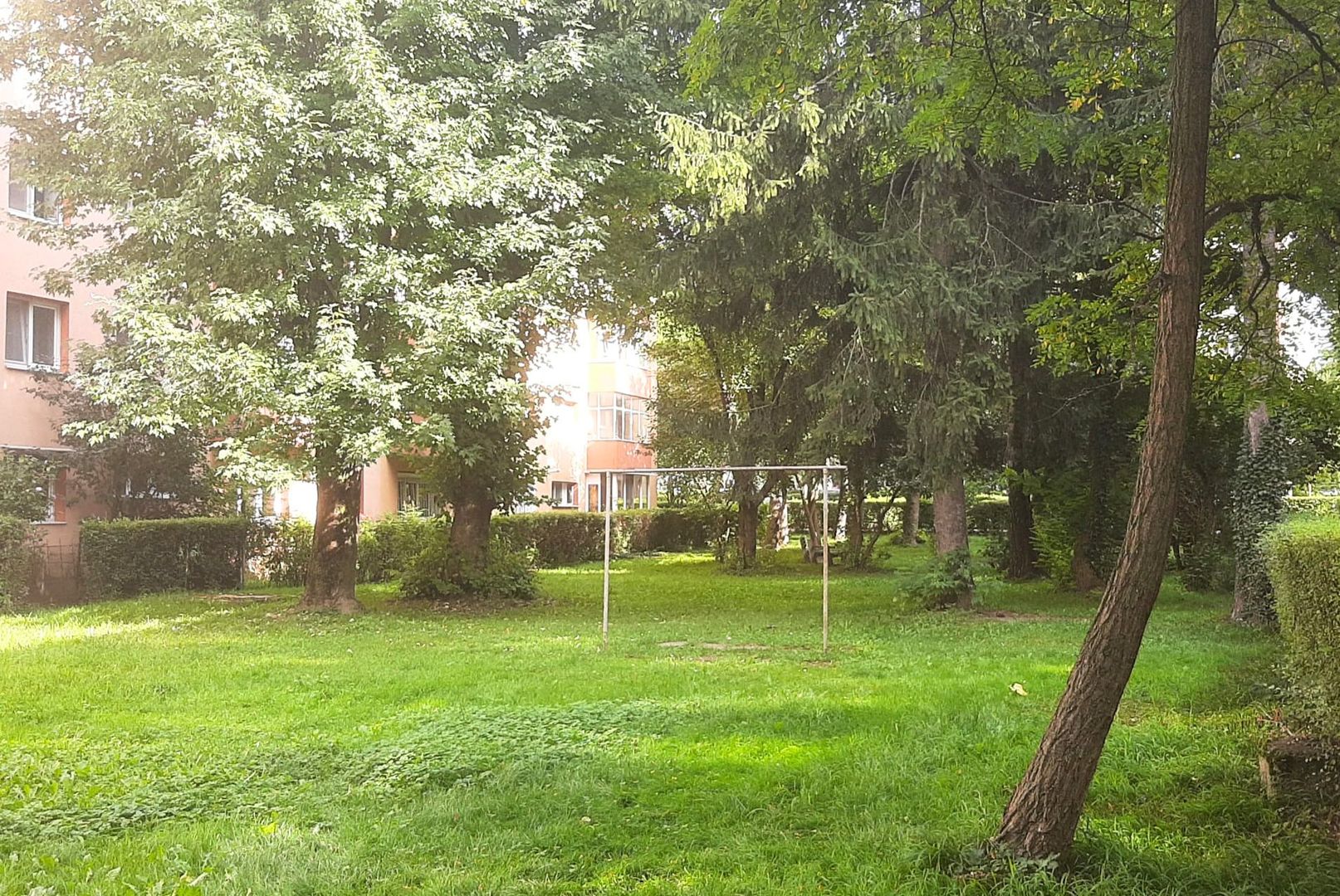Apartament 2 camere 89000 EUR etaj intermediar foarte aproape de piata Astra - Poză 2