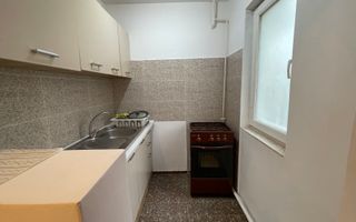 Apartament cu doua camere in zona Gh.Lazar - Poză 13