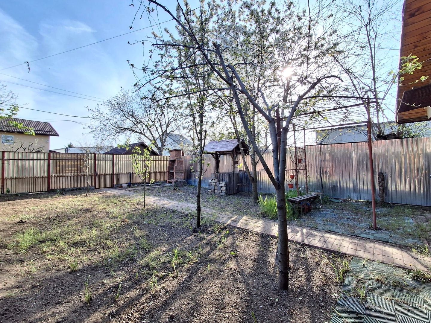 Teren plus Casa cu 2 Camere  zona Andronache – Gherghiței - Poză 4