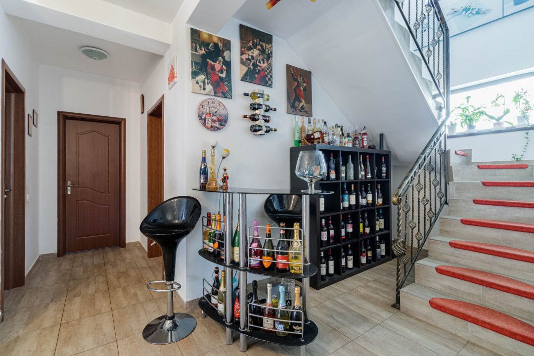 Vila spațioasă și elegantă, aproape de pădure – Tunari, Ilfov - Poză 3