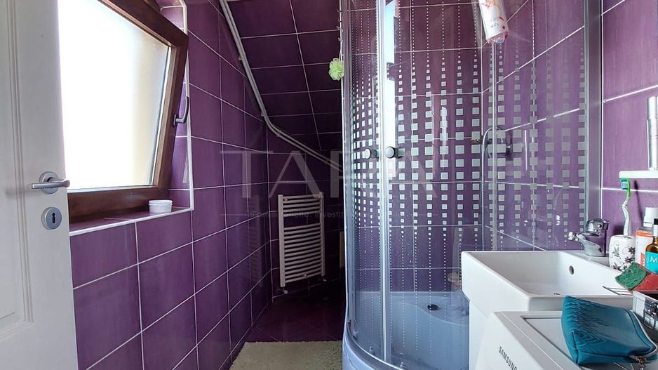 APARTAMENT IN VILA, 4 camere si terasa, Floresti central. - Poză 11