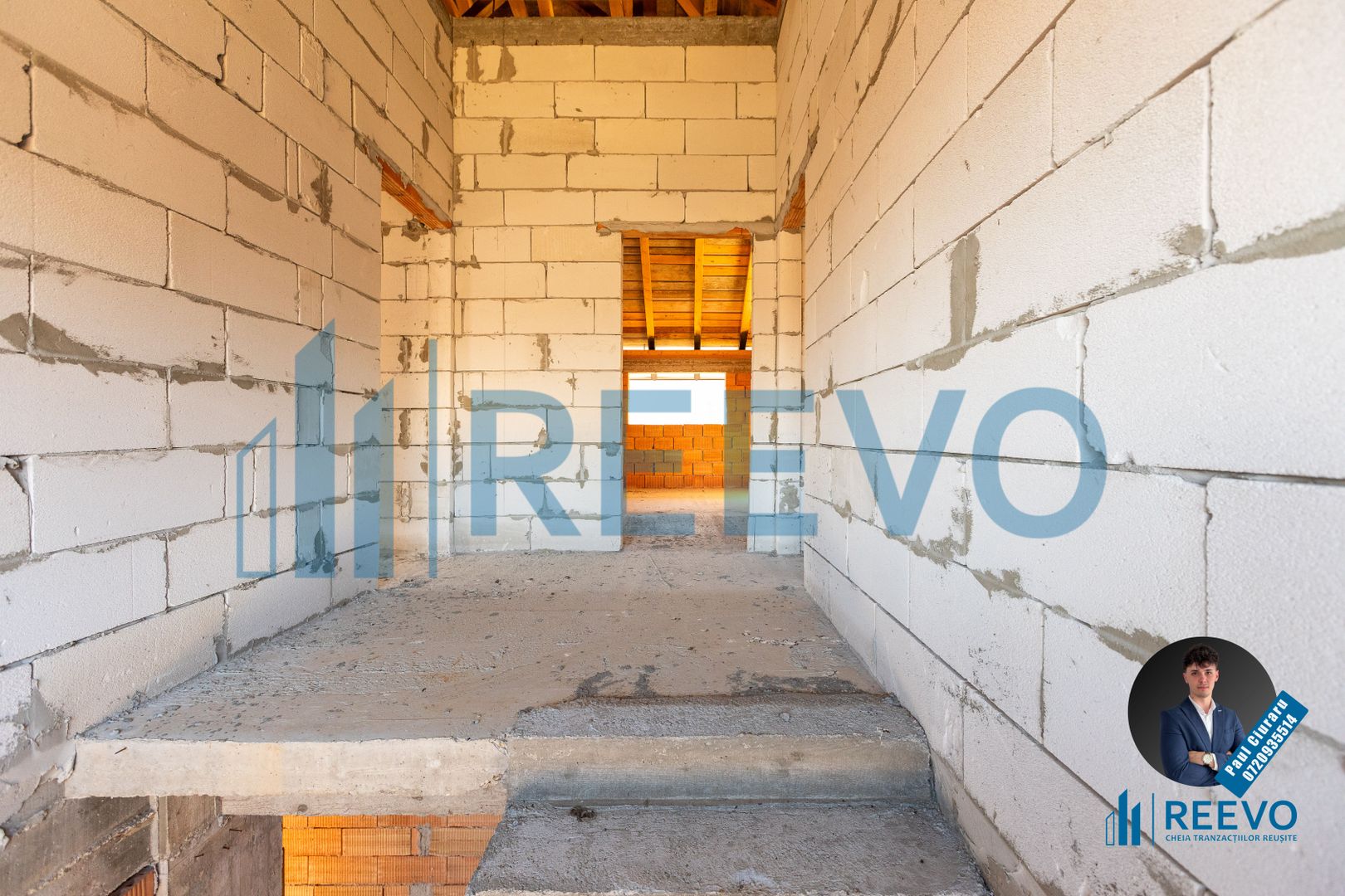 Pensiune/Vilă la roșu P+E+M în Sărata - Poză 20