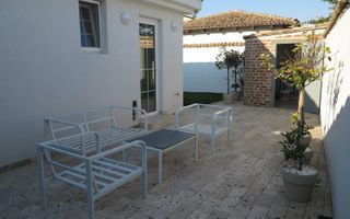 CASĂ DE VACANȚĂ ÎN STIL MEDITERANEAN – ÎNTRE 2 MAI ȘI VAMA VECHE - Poză 3