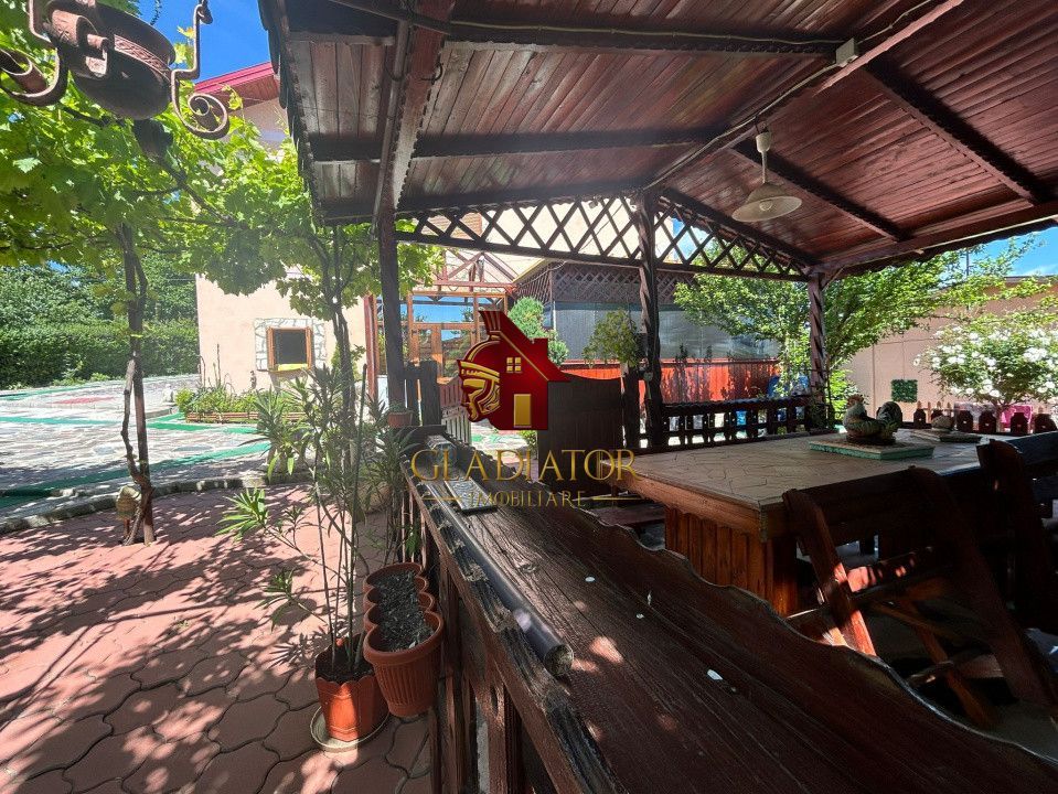 Vila impresionanta Husi + 2835 mp teren, P+1+M, constructie deosebita - Poză 15