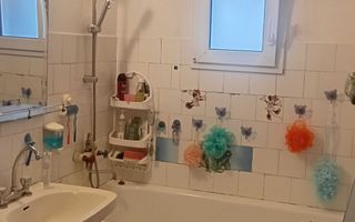 Apartament cu 2 camere Intre Lacuri, etaj 1/4, zona Darius Pizza ! - Poză 4