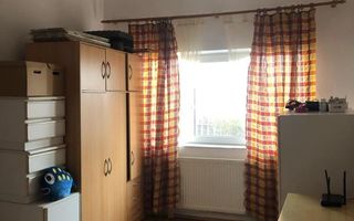 Casa individuala in apropiere de aeroport - Poză 3