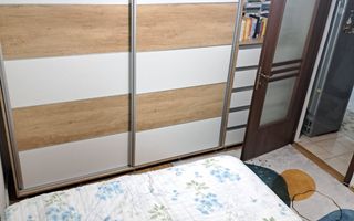 Apartament cu 2 camere decomandate, mobilat complet – Zona Baza 3, etaj 3/4 - Poză 3