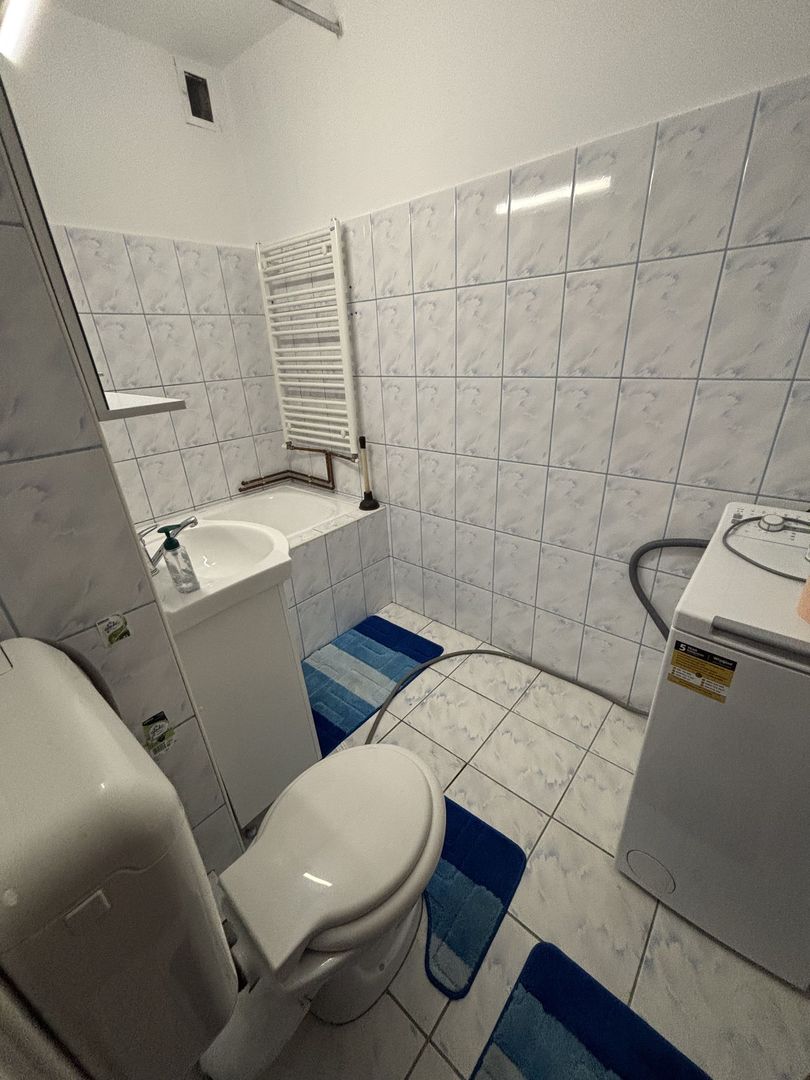 Apartament o cameră la 5 minute de Cetății - Poză 9