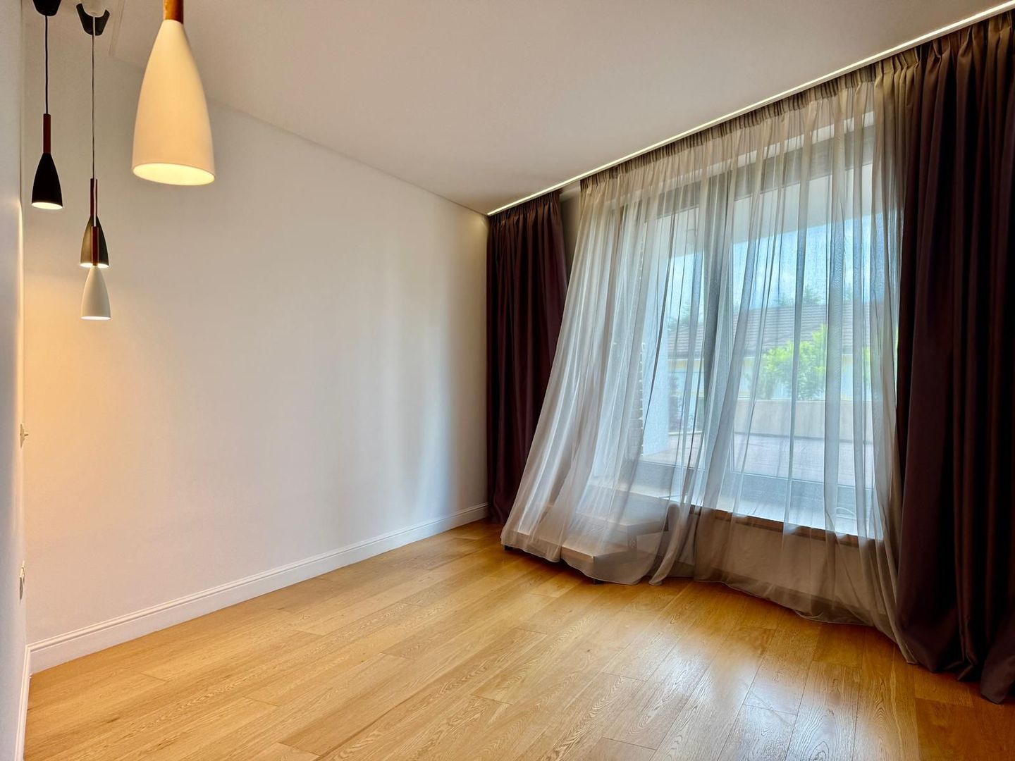 Refined Luxury Residence | Exclusive Villa with Private Spa - Poză 9