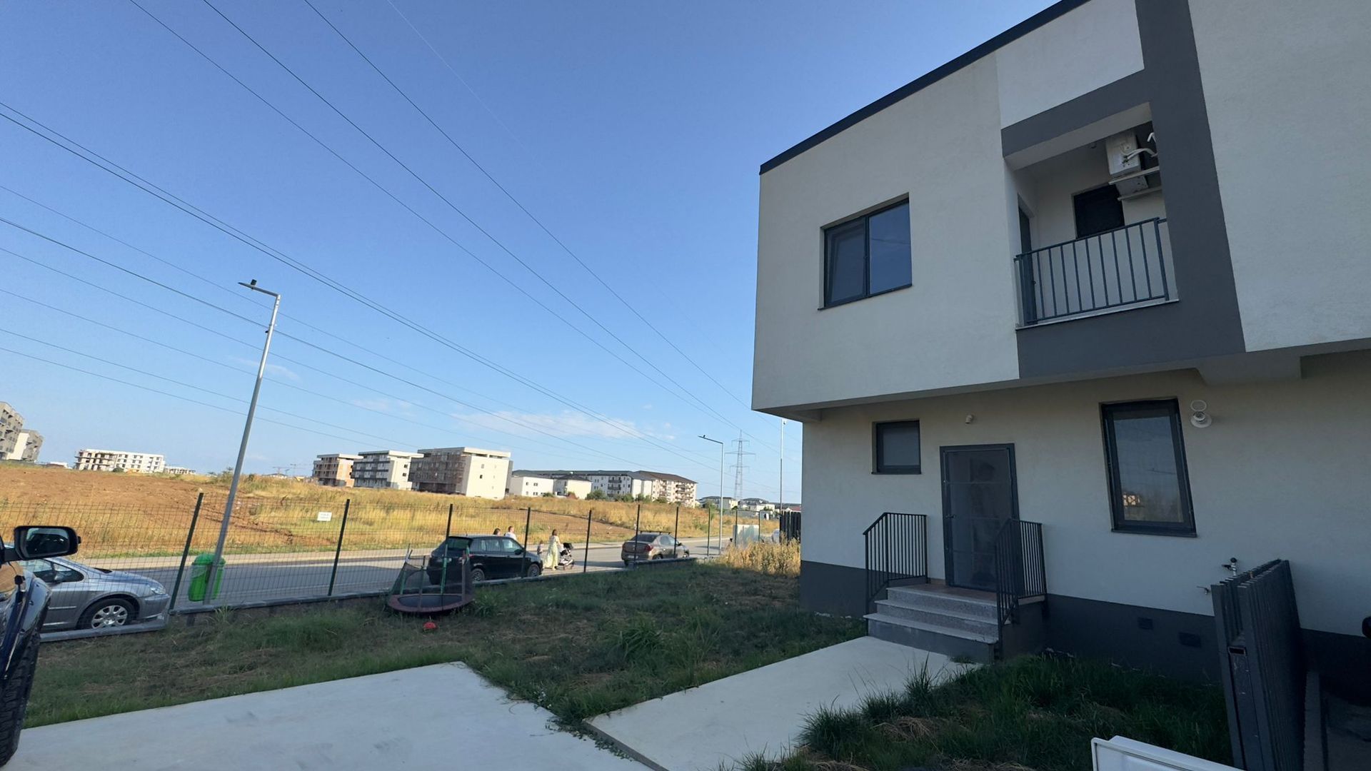 CASA INSIRUITA PIERSICULUI, 4 CAMERE, STATIE STB, BUCATARIE MOBILATA - Poză 11