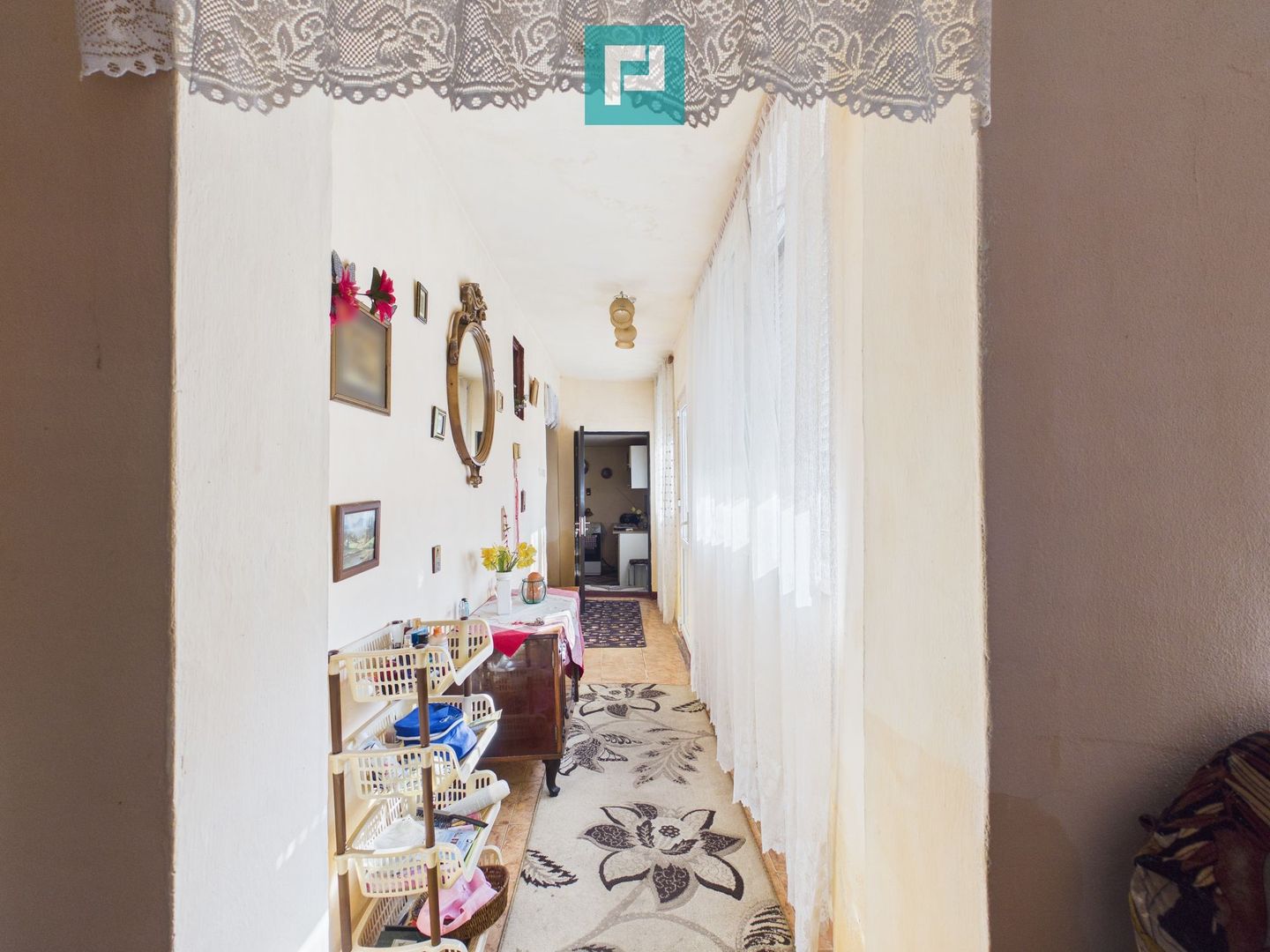 Casă cu 3 camere din văiugă în Macea - Poză 6