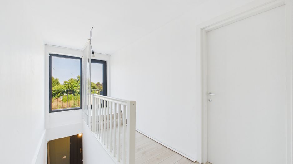 Casa 6 camere si teren de 567 mp | Santu Floresti | lacul Snagov - Poză 10