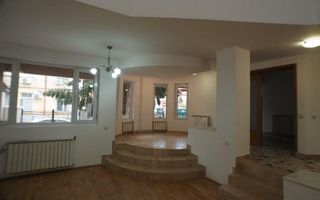 Vilă Generoasă de Vânzare – Piața Domenii, Locație Excelentă - Poză 13