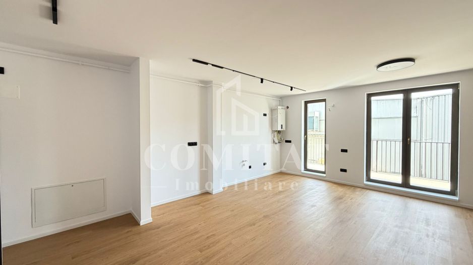 Apartament la etaj intermediar | Bloc exclusivist | Eroilor - Poză 3