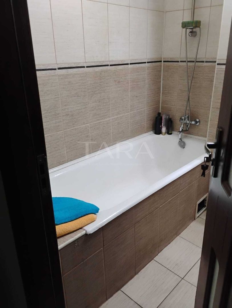 Apartament cu 4 camere decomandat, 90 mp, 2 balcoane, zona Piața Flora - Poză 7