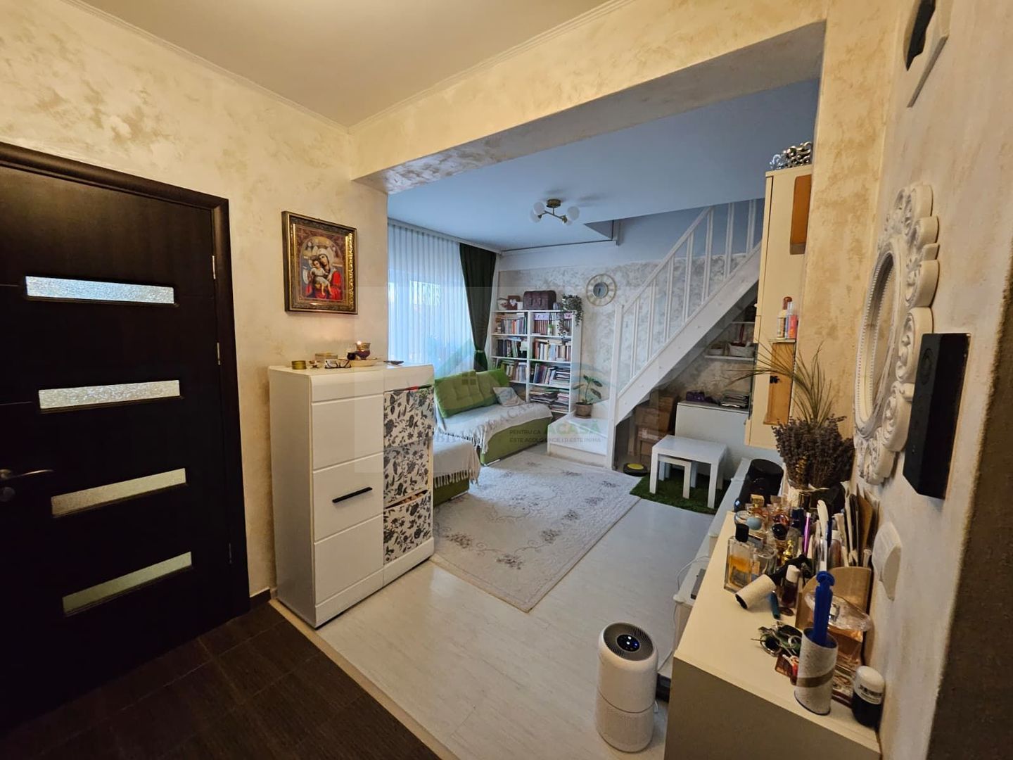 Apartament 3 camere de vânzare - Poză 2