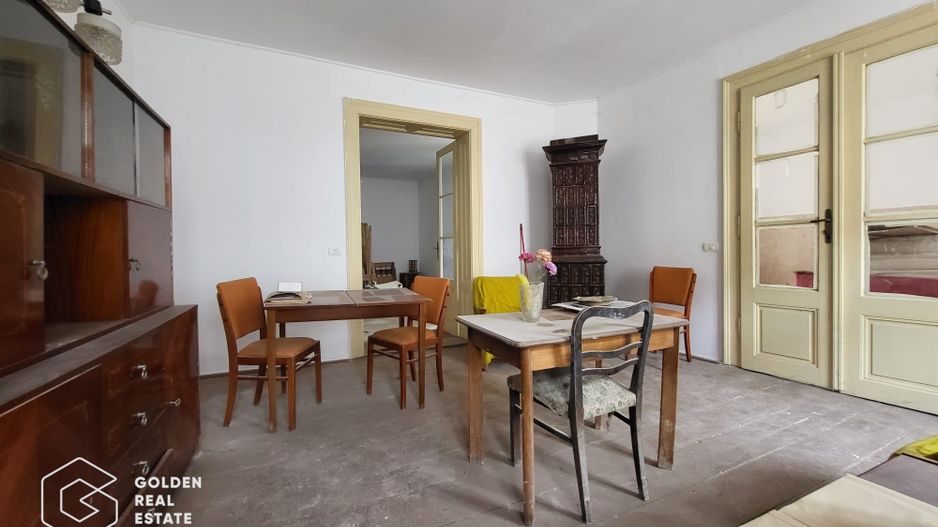 Apartament 2 camere, etajul 1, Oras Lipova - Poză 1