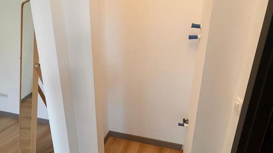 Apartament cu doua camere semidecomandat, piata Domenii - Poză 10