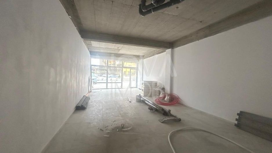 Spatiu comercial Selimbar 120 mp - vitrina la strada - zona Brana - Poză 4