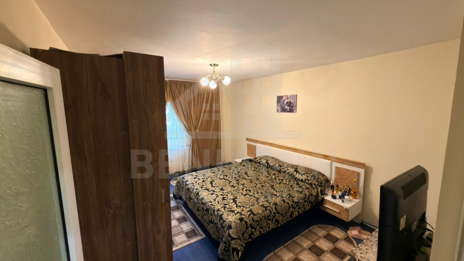 Vila-in-zona-Parcului-Nicolae-Romanescu-curte-mare-doua-constructii - Poză 7