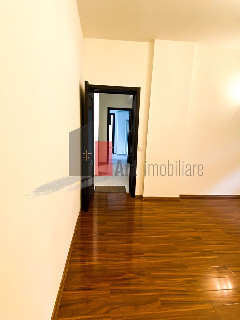 4 camere Dacia - Parc Ionid - Poză 4