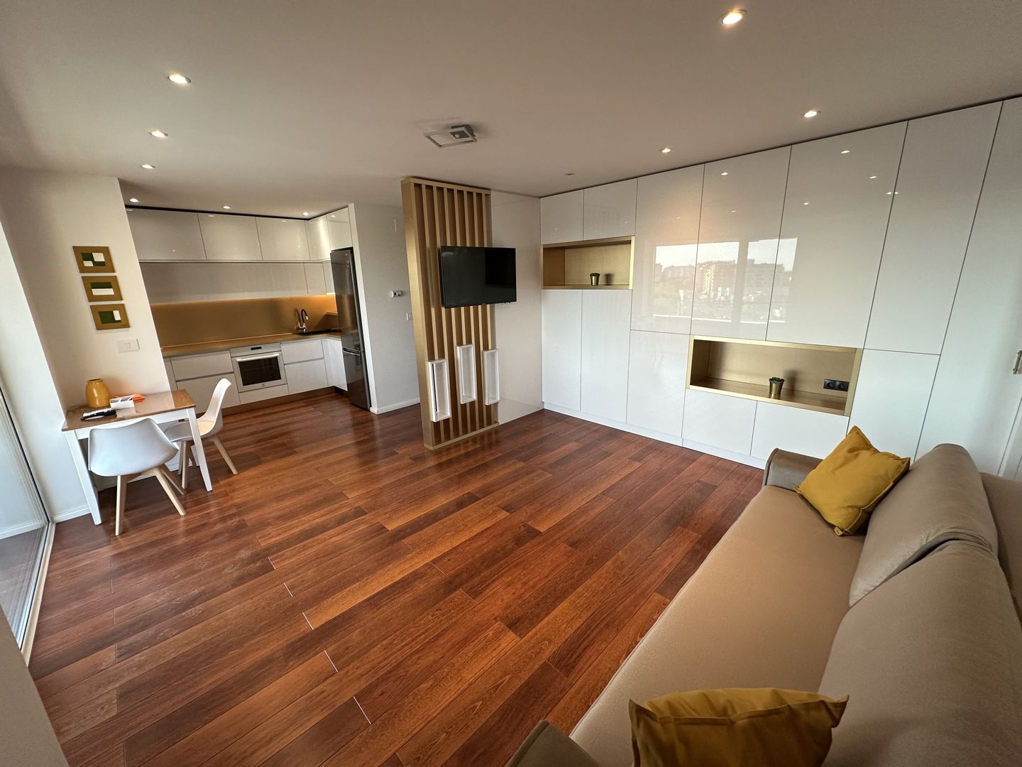 Apartament la prima inchiriere - Poză 20