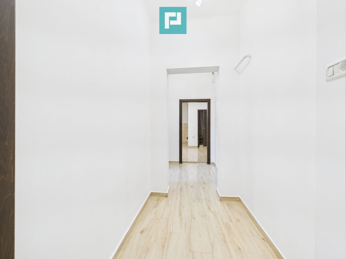 Apartament cu 3 camere ultracentral pe Str.Cloșca - Poză 11